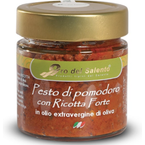 Getrocknetes Tomatenpesto und kräftiger apulischer Ricotta